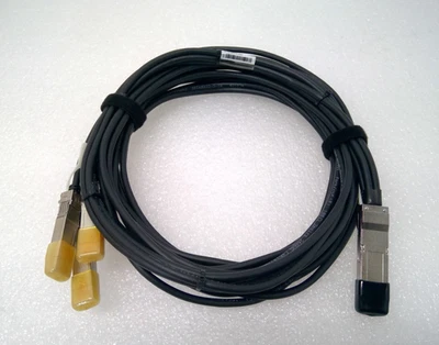 ASSEMBLY FCI 10130795-4030LF 25Gbps QSFP28 to 4XSFP28 3M Fiber optic cable - Image 1 of 4