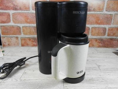 Black & Decker Brew 'N Go cafetera negra con taza térmica DCM16 Foto 1 de 4