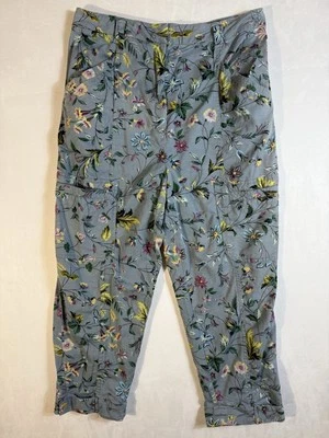 Pantalones cargo tiro alto con cinturón con estampado floral azul de Anthropologie Victoria 12 Foto 1 de 4