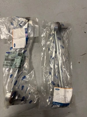 Genuine Ford Front Anti Roll Bar Stabiliser Drop Link 1332453 - Image 1 of 2