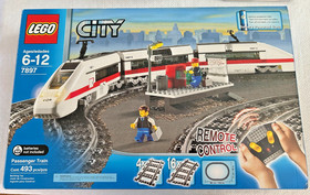 Lego City Train 7897 - Complete with box, manuals and EXTRA TRACK