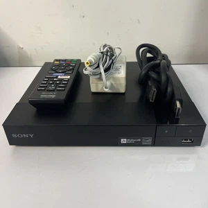 Sony Blu-Ray Disc/DVD Player BDP-S3700 WLAN mit Fernbedienung, Stromkabel, HDMI Kabel - Bild 1 von 10