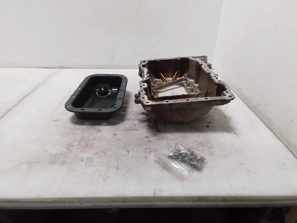 Adaptador de cárter de aceite superior e inferior Jeep JK Wrangler OEM 3,6 L 2012-2018 153008 Foto 1 de 4