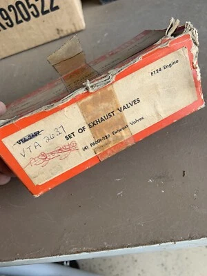 Válvula de escape JI Case 4 Foto 1 de 4