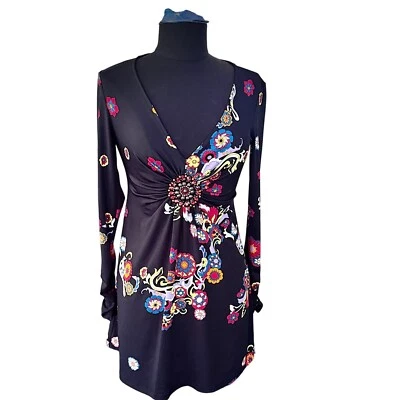 Mini Vestido Eci Beige Negro Estampado Floral Manga Larga Detalle Joya Boho Hippie Pequeño Foto 1 de 4