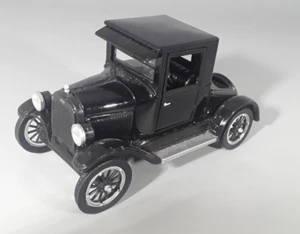 National Motor Museum 1923 Chevrolet 1/32 Scale - Picture 1 of 4