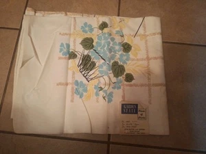 Vintage Garden State Tablecloth  Wild Violet - Picture 1 of 3