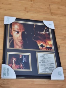 Cuadro enmarcado mate Die Hard Movies 11 x 14 nuevo Bruce Willis 2i - Imagen 1 de 6