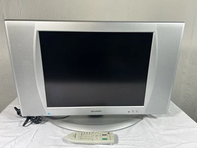 SHARP LC-20SH4U 20" Flat Screen Liquid Crystal LCD Color TV w/ REMOTE - Image 1 of 4