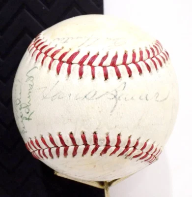 BROOKS & FRANK ROBINSON HOF +25 Signed Autograph Auto 1967 Orioles Baseball - Image 1 of 4