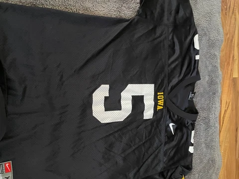 RARE Authentic Vintage Iowa Hawkeyes Football Jersey Nike Number 5 Cover