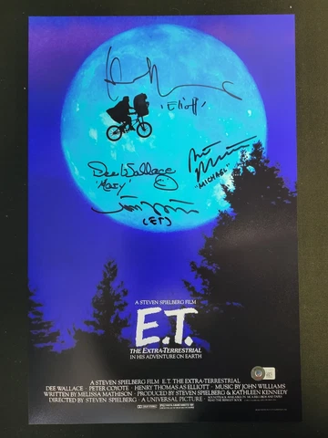 12 "x 18" E.T. Mini Poster with Autographs of 4 Major Cast Members: Beckett 062 Cover