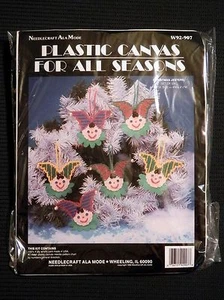 Needlecraft A la Mode Kunststoff Leinwand 6 Weihnachtsnarren #W92-907 1992 - Bild 1 von 2