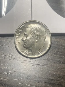 1957 D Roosevelt Dime - BU - As Shown! (#1100) - Picture 1 of 2