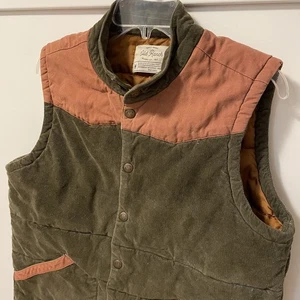 Old Ranch Reese Mens M Quilted Corduroy Canvas Vest Olive Green Orange Pockets - Picture 1 of 10