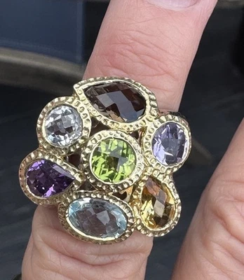 Anillo grueso martillado con piedras preciosas 925 Sima K Foto 1 de 4