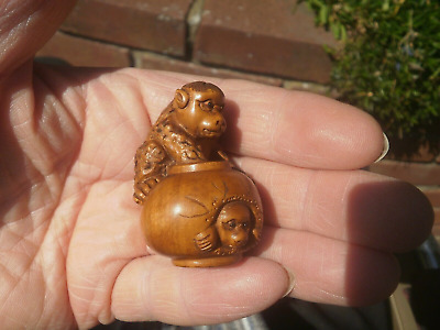 Hand Carved Wood Netsuke Kapa Pair Play With Pot Collectable Mythical Figure • 24.99£