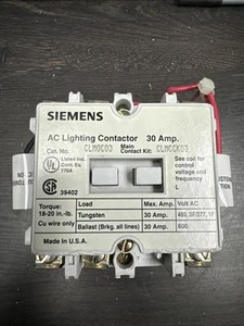 CLM0C03 Siemens 30 Amp AC Lighting Contactor - Picture 1 of 5
