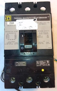 INTERRUPTOR DE CIRCUITO DE 3 POLOS CUADRADO D KHL362501287 250A - - Imagen 1 de 4