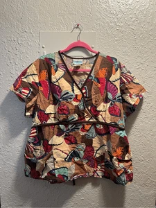 Blusa Médica Estampada de Mariposa SB para Mujer Talla 2X DEFECTUOSA - Imagen 1 de 15
