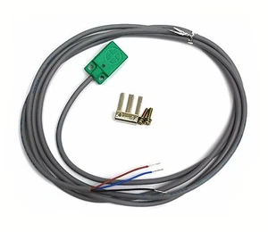 1pc Fotek Proximity Sensor SP-05P D= 5mm PNP out DC10-30V IP67 Vertical Taiwan - Picture 1 of 5
