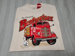 NUOVA maglietta Brew City The Original Budweiser crema dalmata taglia Medium - Foto 1 di 7