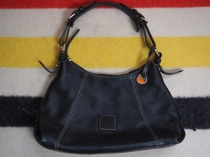 VTG Dooney & Bourke Black Pebbled Leather Slouch Bag Strap Purple Logo - Picture 1 of 13