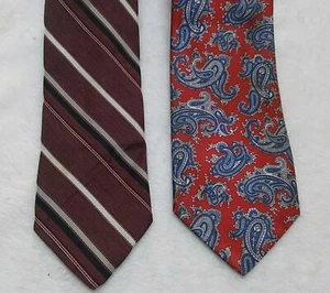 Corbatas para el cuello KETCH para hombre paquete de 2 usadas 1 rojo cachemir 1 granate negro y gris puntiagudo - Imagen 1 de 10