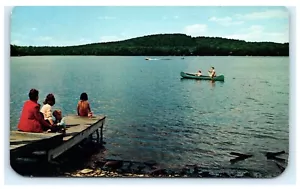 Hermosa postal Chenango Lake Canotaje Norwich NY 1950s 60s Era E3 - Imagen 1 de 2