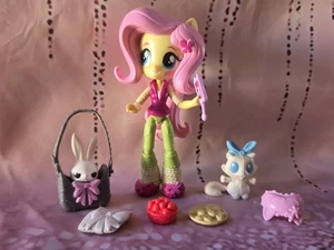 My Little Pony Equestria Girls Minis Fluttershy Sleepover Slumber Party Set  - Picture 1 of 6