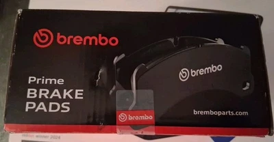 Комплект дисковых тормозных колодок Brembo P30108 для Genesis Kia G70 Stinger 18–23 годов выпуска - Изображение 1 из 2