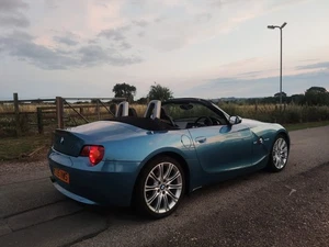 2005 BMW Z4 2.5 Litre Petrol in Maldives Blue. Part History To 2019 - Picture 1 of 24