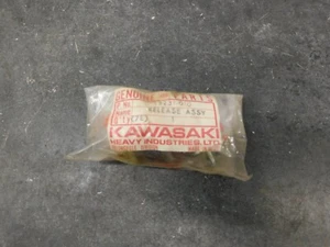 Kawasaki H1 H2 S1 S2 S3 NEW NOS Clutch Release Assy 13231-010 2330  - Bild 1 von 5