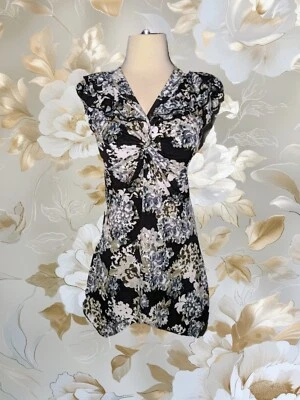 SUZIE в городе Hanky кромки черный синий гортензии цветочный v-образным вырезом верхний размер маленький - Изображение 1 из 4