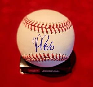 Yasiel Puig Los Angeles Dodgers Signed Game Baseball w/PSA/DNA COA - Picture 1 of 3