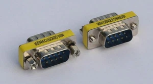 DB9 Male to Male Slimline Gender Changer - Picture 1 of 1
