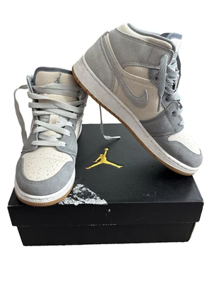 Air Jordan 1 Mid SE Size 4Y Coconut Milk Gray Sneakers DN4346-100 - Image 1 of 4