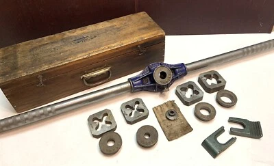 Craftsman No 11 Pipe Threader Tool w Dies & Wood Box 1/4” 3/8” 1/2” 3/4” 1” EUC - Image 1 of 4