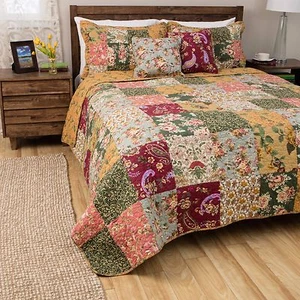 BEAUTIFUL REVERSIBLE PATCHWORK RED BLUE PINK GREEN ROSE FLORAL QUILT SET KING - Picture 1 of 1
