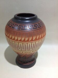 vase en poterie Navajo