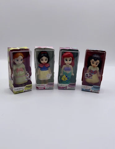 Zuru 5 Surprise Mini Brands Disney Animators Collection Doll Set of 4 Cover