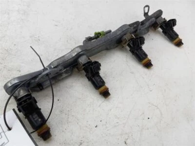 Honda HR-V 2016-2019 carril de inyección de combustible OEM Foto 1 de 4