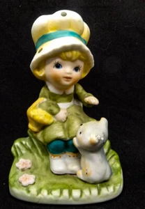 Niña con gorro sosteniendo mascota gatito gato vintage Homco figura coleccionable - Imagen 1 de 6