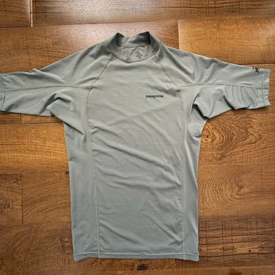 Camisa masculina Patagonia RO média simulada elástica proteção contra erupções cutâneas manga curta - Imagem 1 de 4