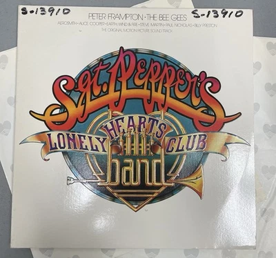SGT. PEPPERS LONELY HEARTS CLUB BAND 1978 Dbl Album PETER FRAMPTON BEE GEES - Image 1 of 4