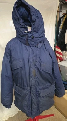 WARM  Cabelas Premier Northern Goose Down Parka Jacket Mens XL Tall navy blue - Image 1 of 4