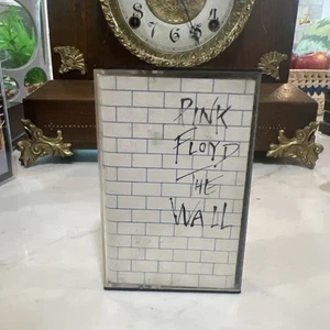 Vintage 1994 Pink Floyd The Wall Cassette Tape 1979 Columbia Classic Rock - Picture 1 of 5