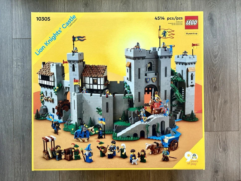 LEGO Icons: Lion Knights' Castle (10305)
