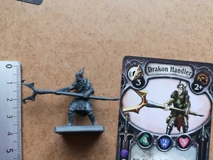ELF DRKON HANDLER MINIATURE+CARD LEAGUE OF INFAMY G285 - Imagen 1 de 1