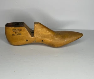 Vintage Leader Wooden Shoe Form Mold Cobbler Rustic Primitive 6.5 AA Jane - Picture 1 of 5